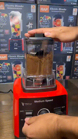 Licuadora marca RAF de 2 vasos 2400 WTS de potencia.